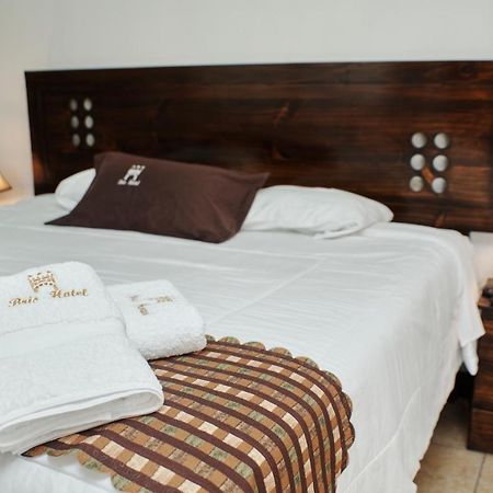 Bris Hotel Гобернадора Экстерьер фото