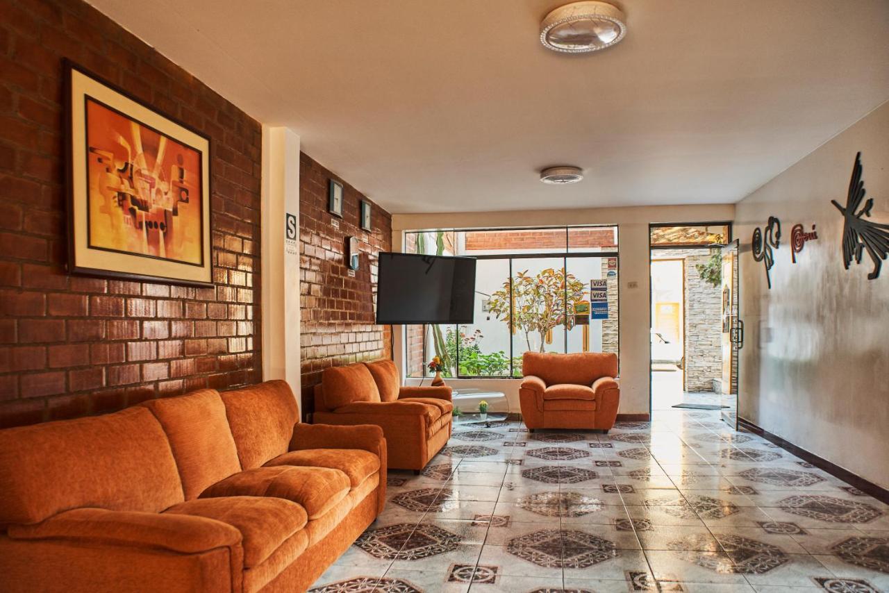 Bris Hotel Гобернадора Экстерьер фото
